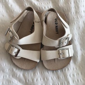 Old navy sandals - 6/12M